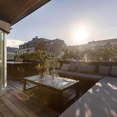 Luxurious 3 Bedroom With Terrace *