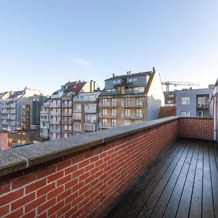 Luxurious 3 Bedroom With Terrace *